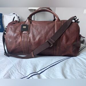 FRYE Chestnut Brown Leather Weekender Duffel with Adjustable Strap